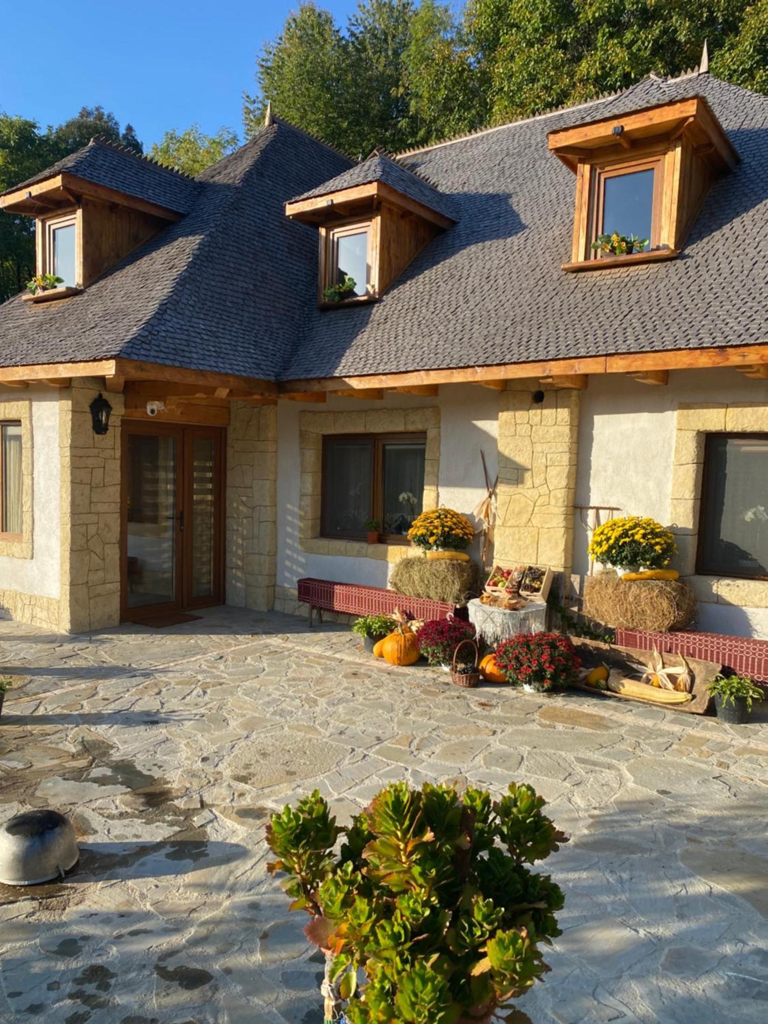 Casa Cu Sindrila Villa Vălenii de Munte Dış mekan fotoğraf