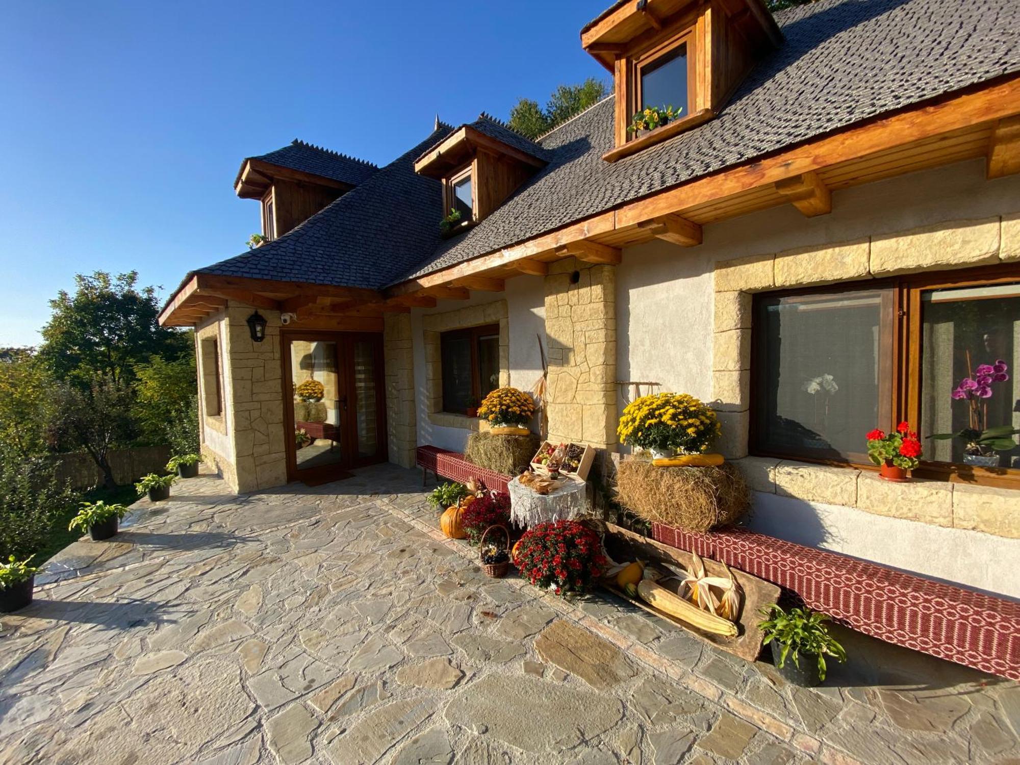 Casa Cu Sindrila Villa Vălenii de Munte Dış mekan fotoğraf