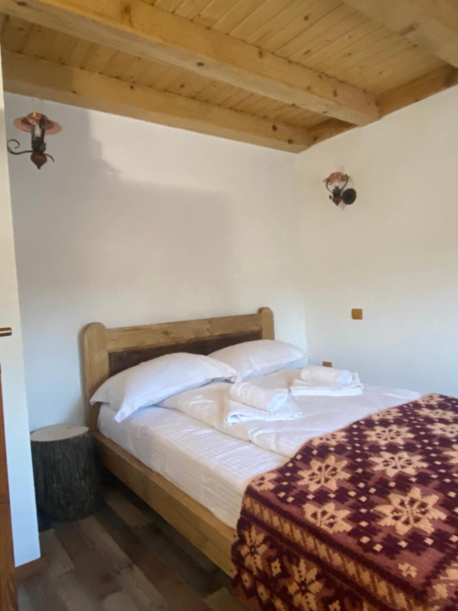 Casa Cu Sindrila Villa Vălenii de Munte Dış mekan fotoğraf