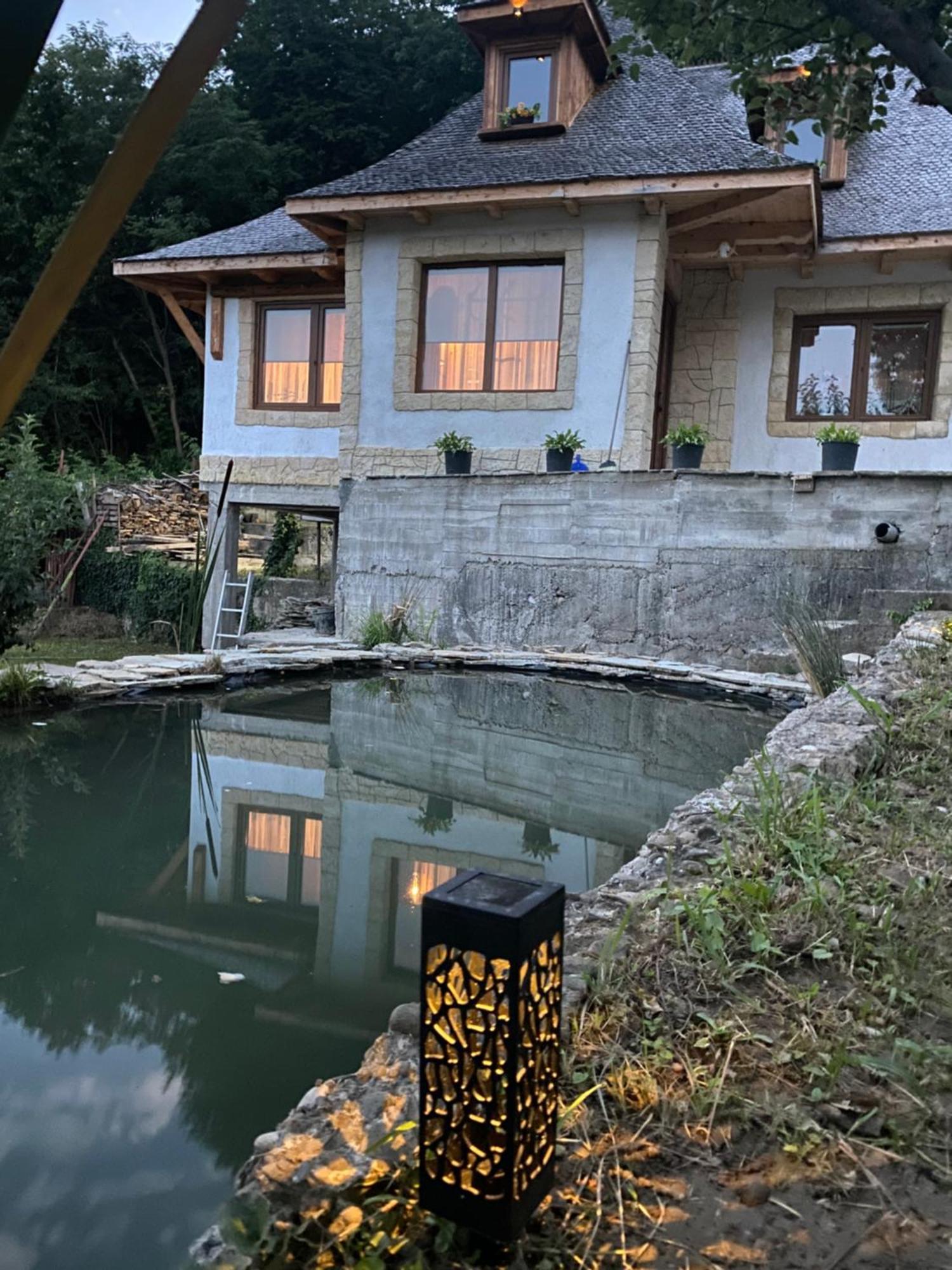 Casa Cu Sindrila Villa Vălenii de Munte Dış mekan fotoğraf